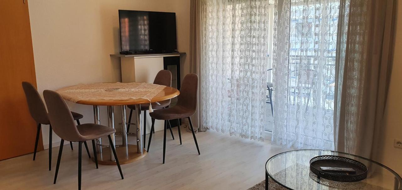 Outletcity Ferienwohnung 2 Мецинген Екстериор снимка